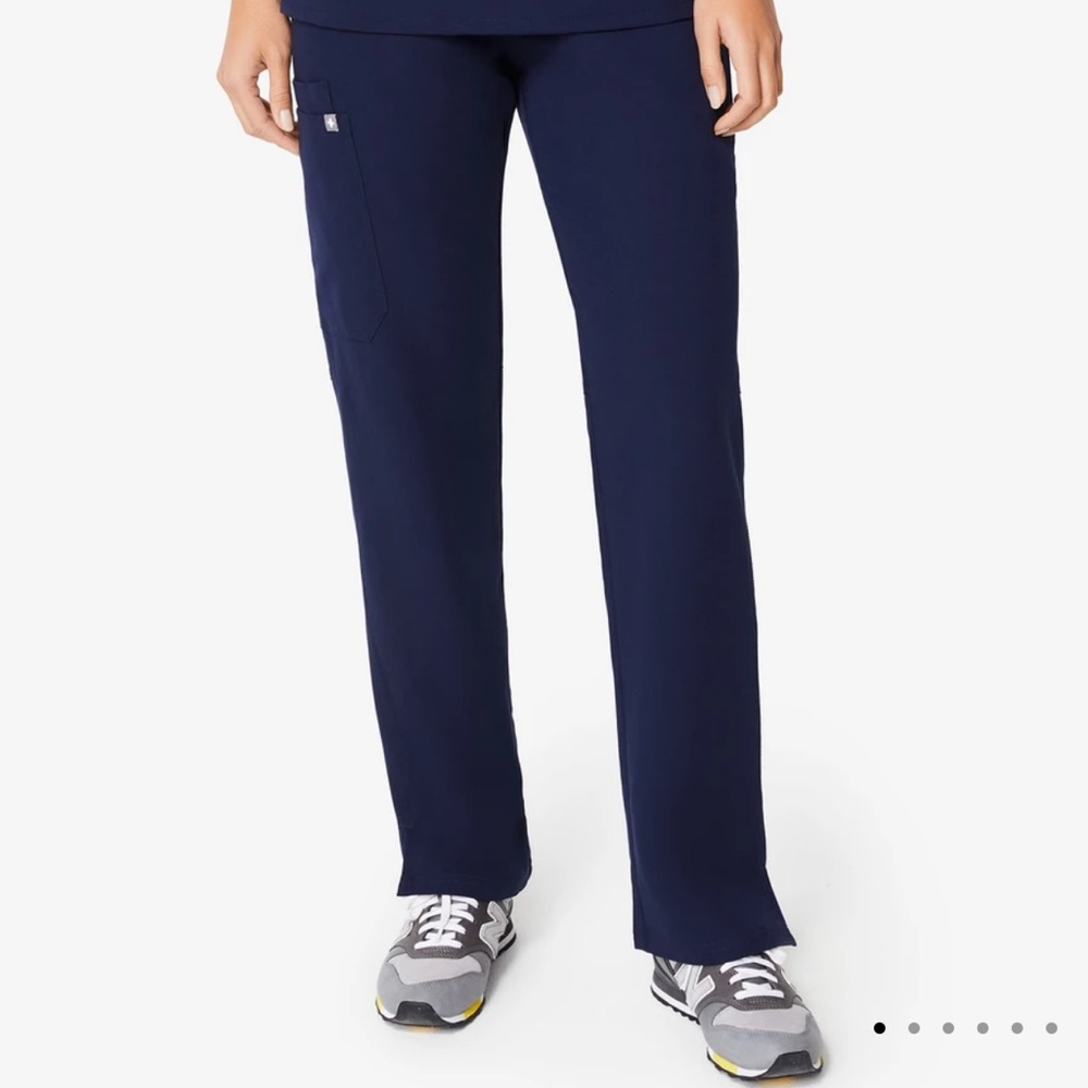 Figs xs short kade cargo scrub pants like new